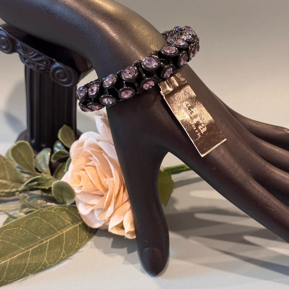 Cara New York Elegant Black and Purple Gem Stretch Bracelet NWT